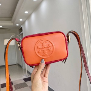 tory burch/托里伯奇包包价格TB官网PERRY BOMBÉ双带迷你相机包73524